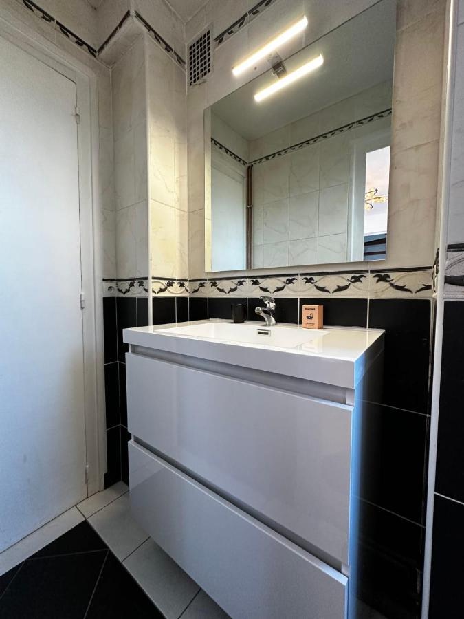 Beautiful Apartment With Terrace - Loire View Tours Zewnętrze zdjęcie